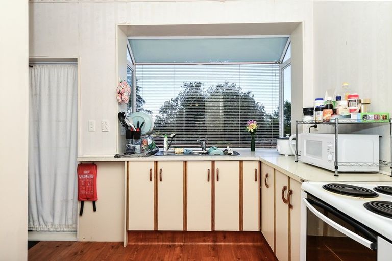 Photo of property in 196 Hillcrest Road, Hillcrest, Hamilton, 3216