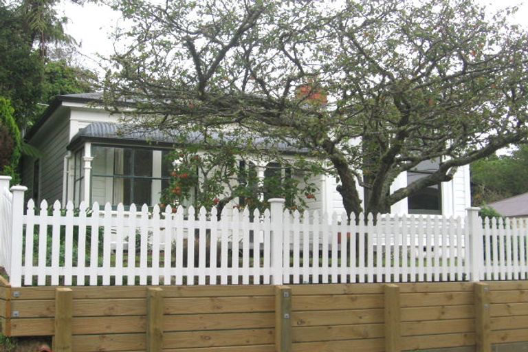 Photo of property in 41 Imlay Crescent, Ngaio, Wellington, 6035