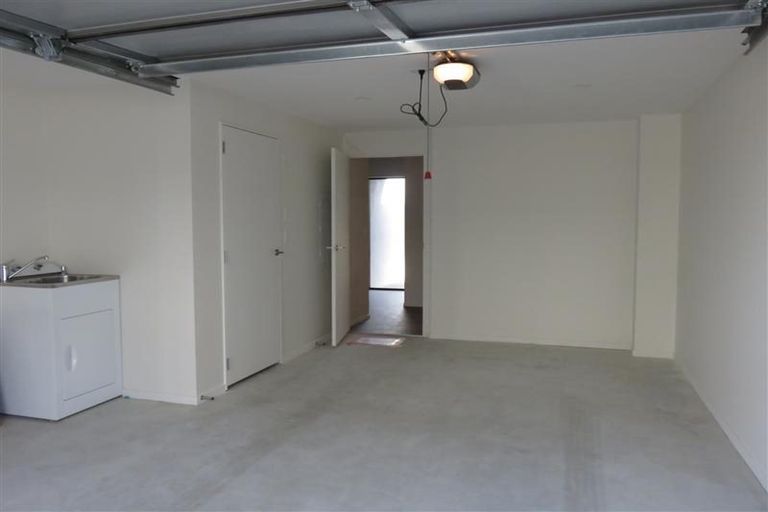 Photo of property in 3 Carder Court, Hobsonville, Auckland, 0618