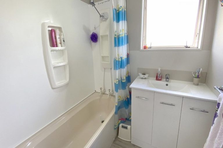 Photo of property in 105 Moa Street, Whangamata, 3620