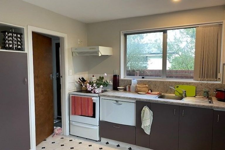 Photo of property in 1/36 Oldwood Street, Bishopdale, Christchurch, 8053