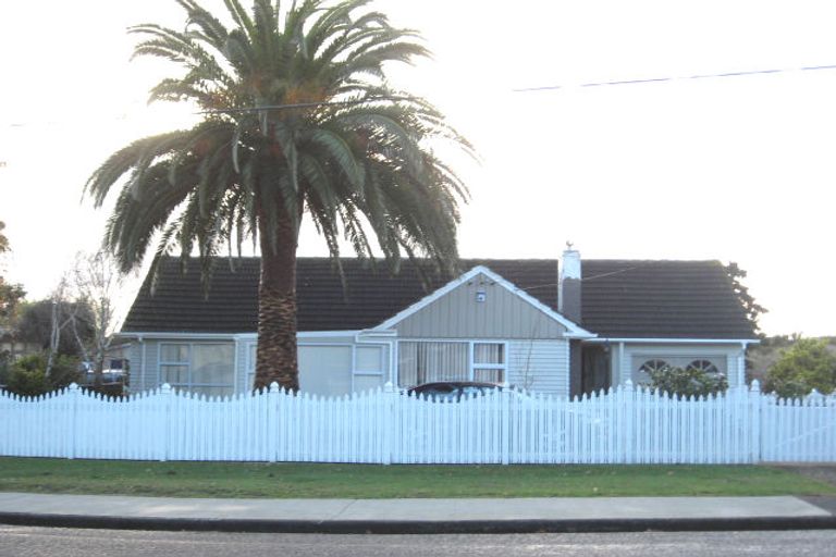 Photo of property in 92 Alexander Road, Raumati Beach, Paraparaumu, 5032