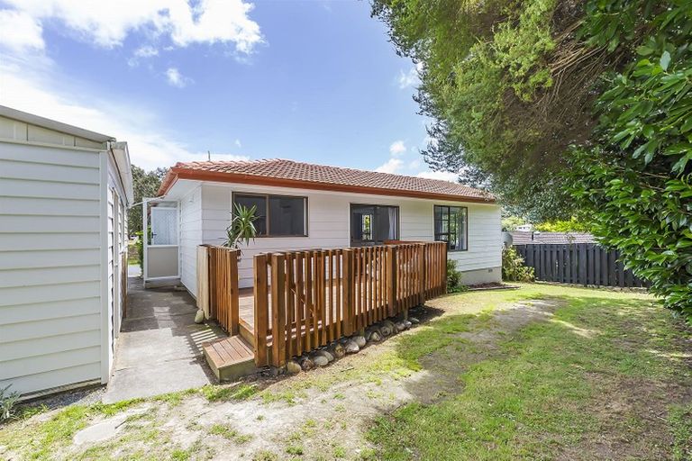 Photo of property in 45 Postgate Drive, Whitby, Porirua, 5024