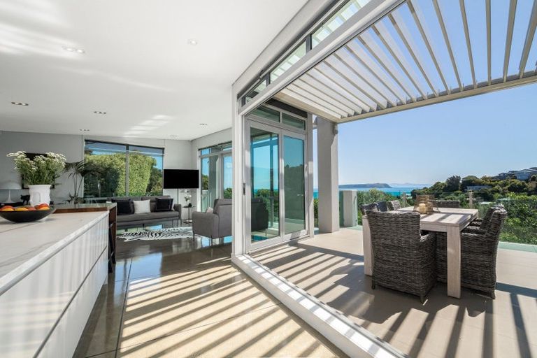 Photo of property in 32 Roys Road, Plimmerton, Porirua, 5026