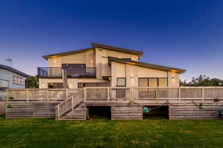 Photo of property in 9 Makora Road, Otaihanga, Paraparaumu, 5036