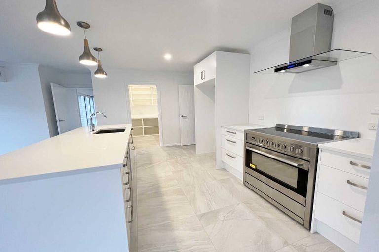 Photo of property in 51 Mcquillan Avenue, Woodend, 7610