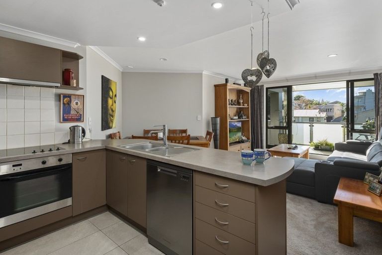 Photo of property in Paramount Apartments, 25/281 Maunganui Road, Mount Maunganui, 3116