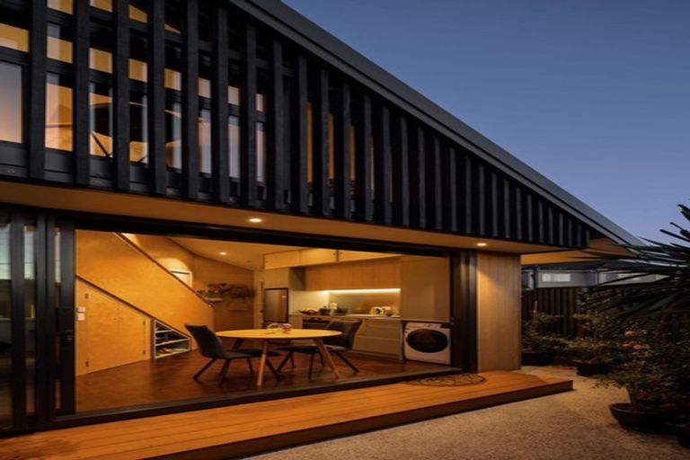 Photo of property in 17a Fife Lane, Miramar, Wellington, 6022