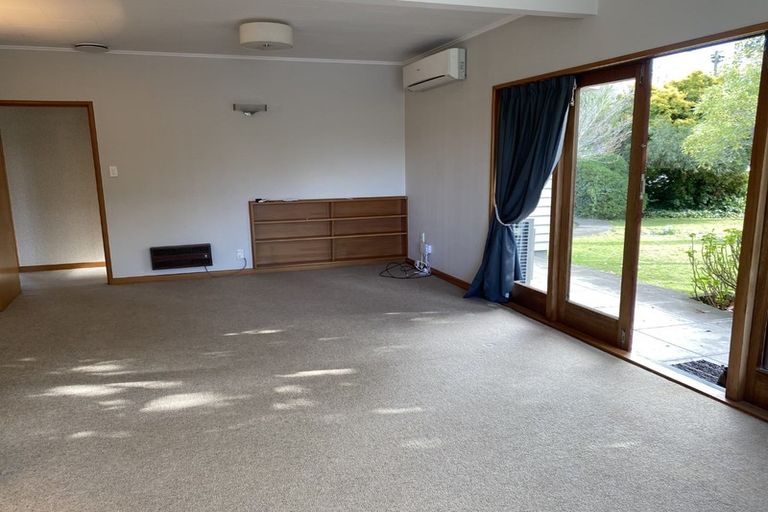 Photo of property in 12 Guthrie Road, Havelock North, 4130