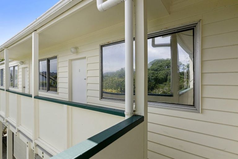 Photo of property in 8/19 Pirie Crescent, Moera, Lower Hutt, 5010