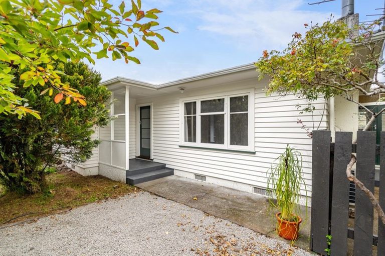 Photo of property in 464 High Street South, Carterton, 5713