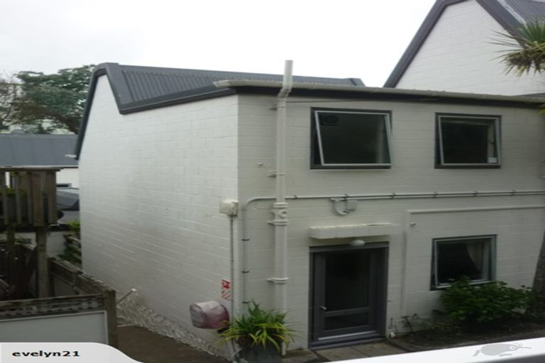 Photo of property in Sherwood Mews, 28l Bidwill Street, Mount Cook, Wellington, 6021