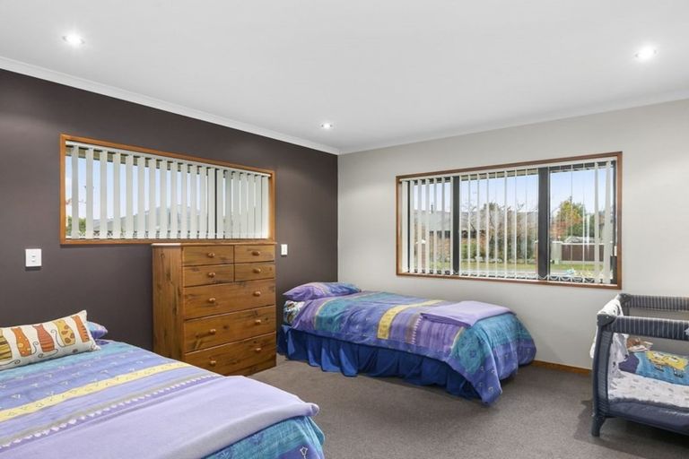 Photo of property in 17 Fenty Place, Mosgiel, 9024