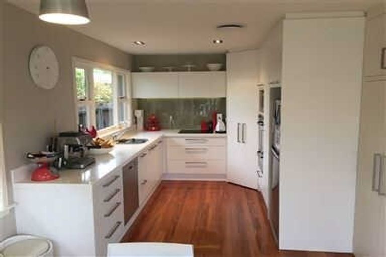 Photo of property in 31 Landsdowne Terrace, Cashmere, Christchurch, 8022