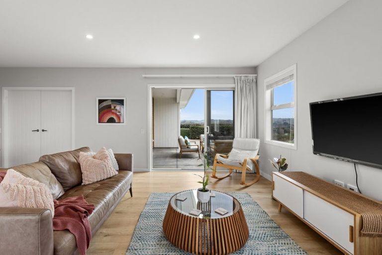 Photo of property in 22 Quarry Ridge, Poraiti, Napier, 4182