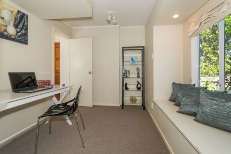 Photo of property in 2/5 Stanley Avenue, Milford, Auckland, 0620