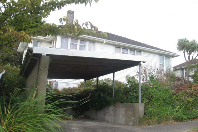 Photo of property in 8 Maher Place, Ranui, Porirua, 5024
