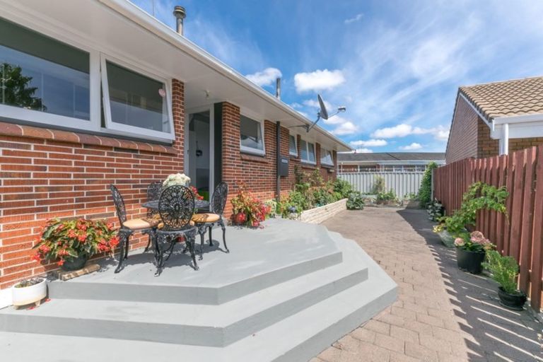 Photo of property in 15 Chedworth Avenue, Chedworth, Hamilton, 3210