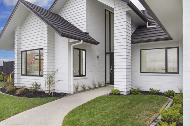 Photo of property in 20 Pommes Way, Silverdale, 0932