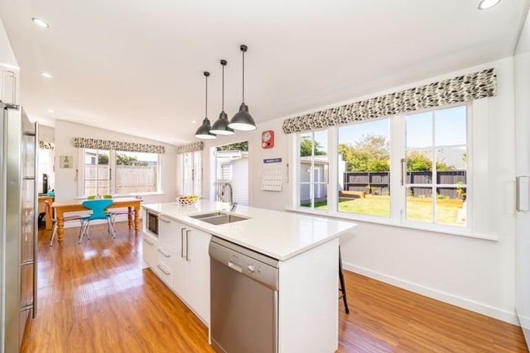 Photo of property in 20 Queen Street, Petone, Lower Hutt, 5012