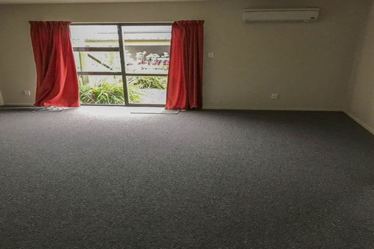 Photo of property in 57 Brockworth Place, Riccarton, Christchurch, 8011