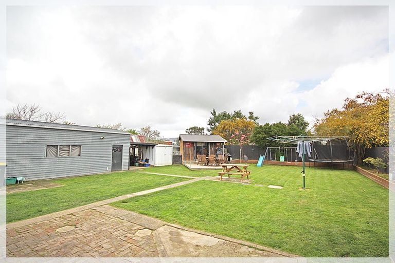 Photo of property in 28 George Street, Levin, 5510