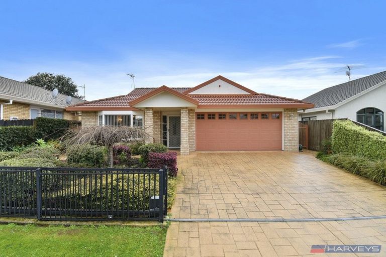Photo of property in 4b Stewart Gibson Place, Manurewa, Auckland, 2105