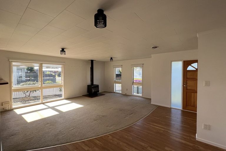 Photo of property in 7 Oleander Place, Bell Block, New Plymouth, 4312