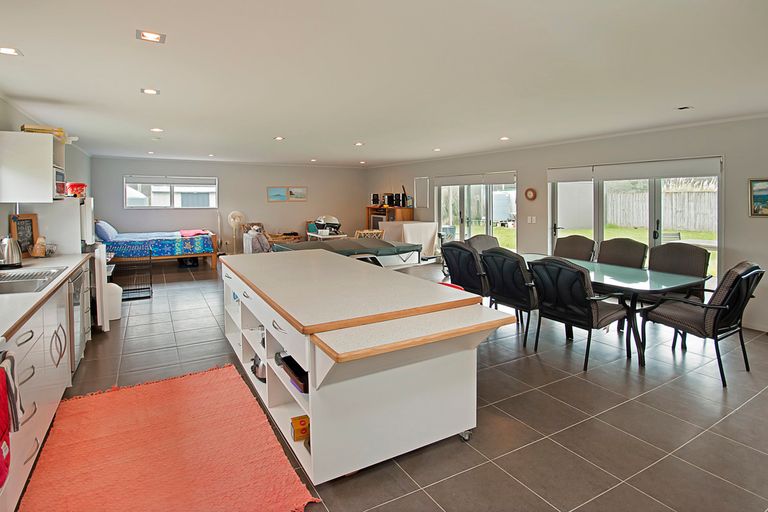 Photo of property in 303 Big Bay Road, Manukau Heads, Waiuku, 2684