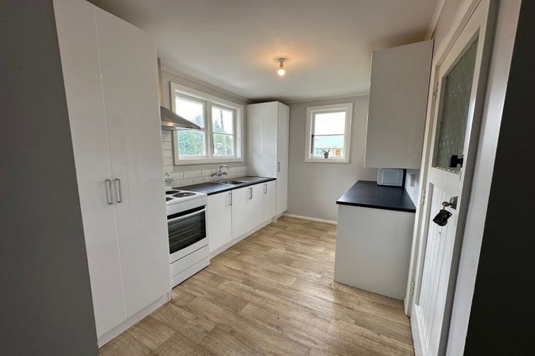 Photo of property in 3 Wilson Street, Pahiatua, 4910