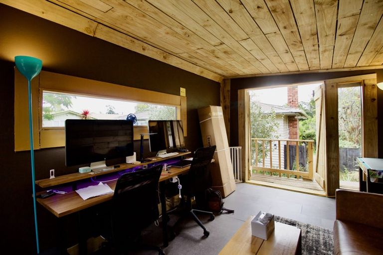 Photo of property in 62 Tudor Road, Henderson, Auckland, 0610