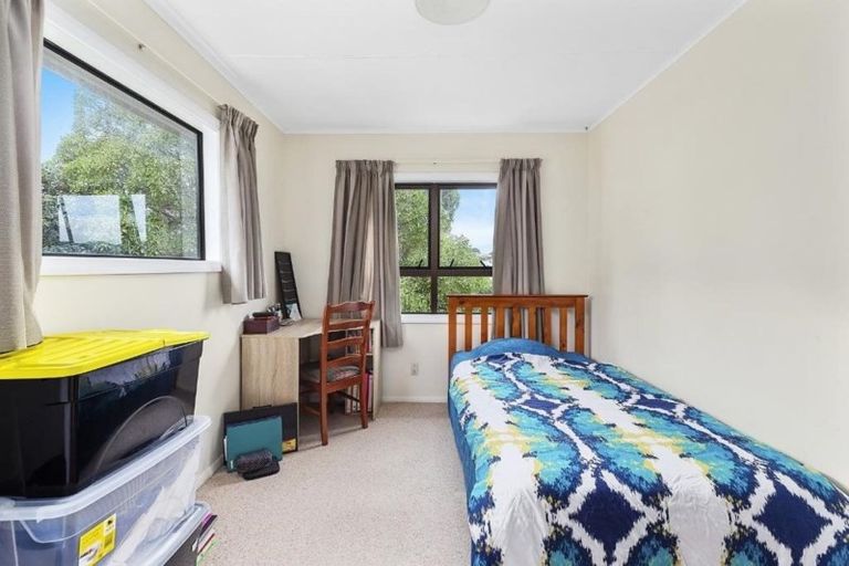 Photo of property in 11a Hillary Street, Tawa, Wellington, 5028