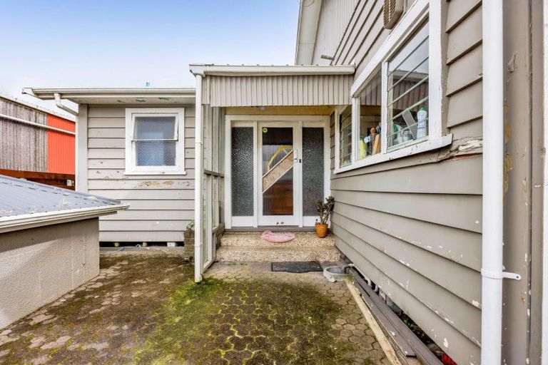 Photo of property in 24 Richmond Street, Fitzroy, New Plymouth, 4312