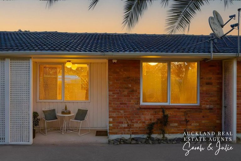 Photo of property in 29c Mark Road, Mount Albert, Auckland, 1025