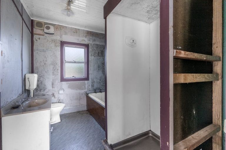 Photo of property in 4 Waverley Street, East Gore, Gore, 9710