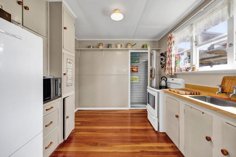 Photo of property in 325 Matangara Road, Hawera, 4672