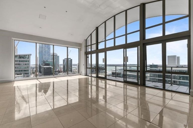 Photo of property in Tower Hill Apartments, 15f/1 Emily Place, Auckland Central, Auckland, 1010