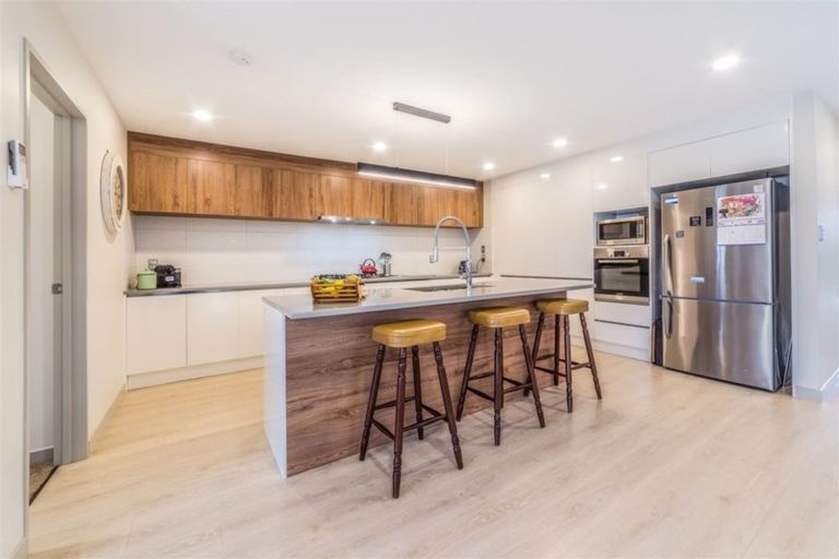 Photo of property in 10 Hangar Lane, Whenuapai, Auckland, 0618