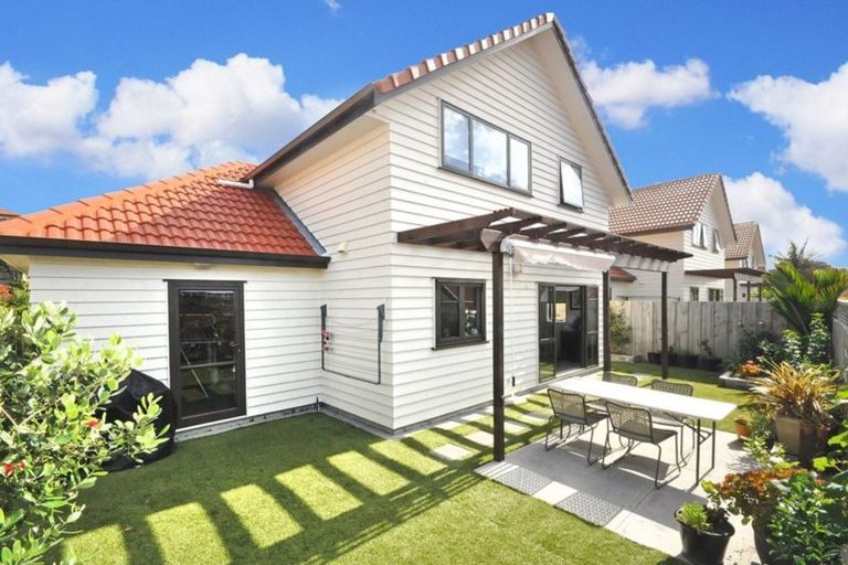 Photo of property in 12 Voyager Drive, Gulf Harbour, Whangaparaoa, 0930