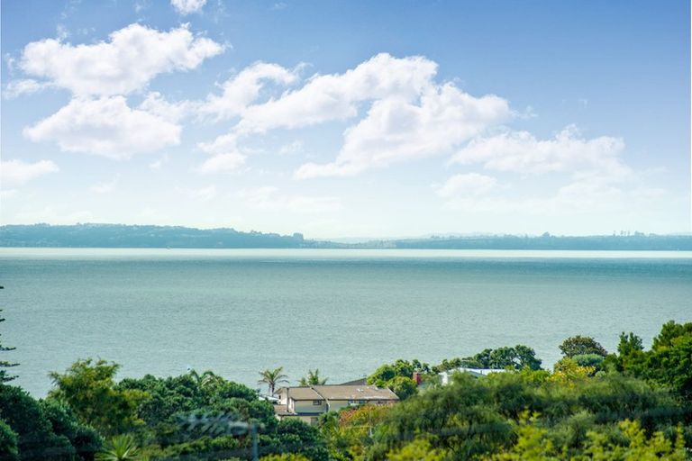 Photo of property in 154b Beach Road, Campbells Bay, Auckland, 0630