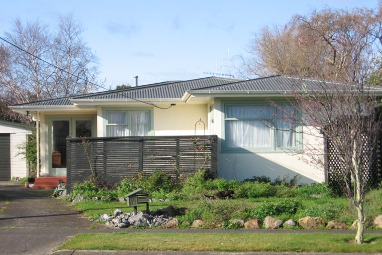 Photo of property in 10 York Place, Awapuni, Palmerston North, 4412