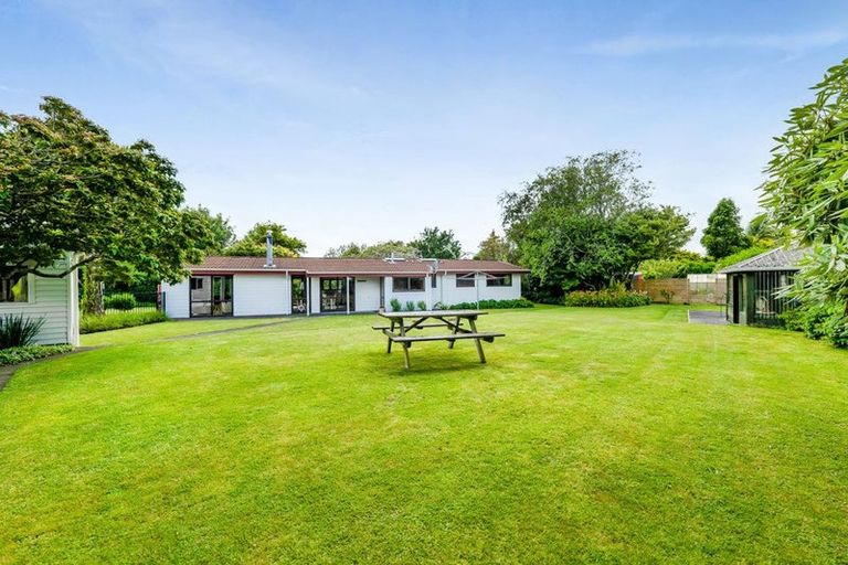 Photo of property in 37 Flint Road West, Stratford, 4332