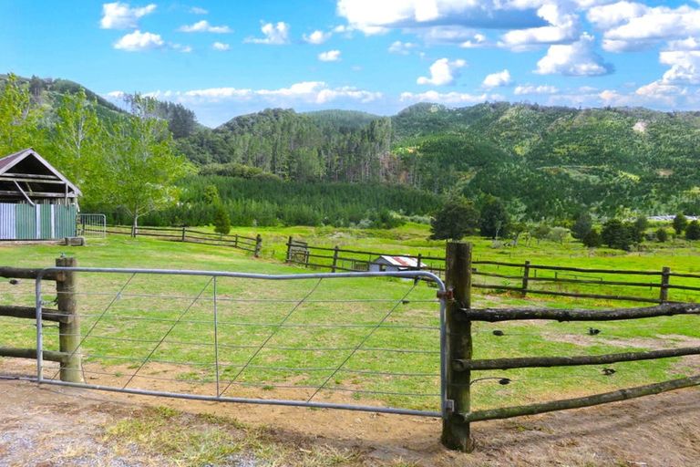 Photo of property in 2218 Tangowahine Valley Road, Tangowahine, Dargaville, 0372