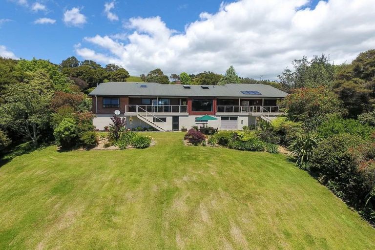 Photo of property in 846 Puketona Road, Haruru, 0204