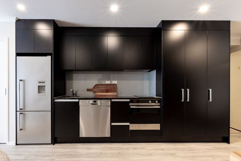 Photo of property in 2/19 Victoria Road, Mount Maunganui, 3116