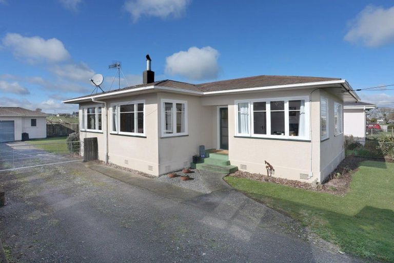 Photo of property in 11 Totara Street, Marton, 4710