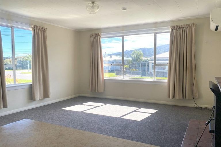 Photo of property in 14 Peel Street, Cobden, Greymouth, 7802