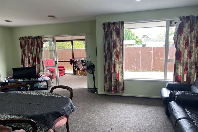 Photo of property in 1/413 Main Road North, Redwood, Christchurch, 8051