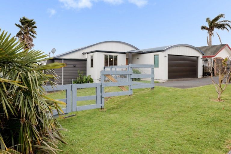 Photo of property in 7 Maddison Place, Welcome Bay, Tauranga, 3112