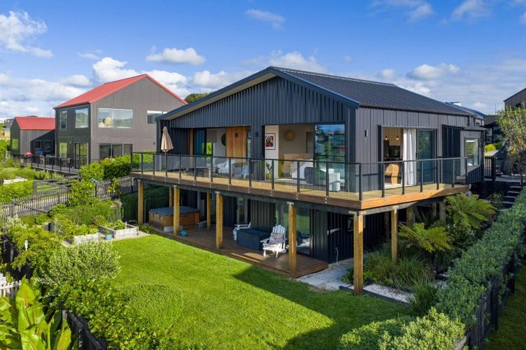 Photo of property in 15 Maataitai Road, Raglan, 3225